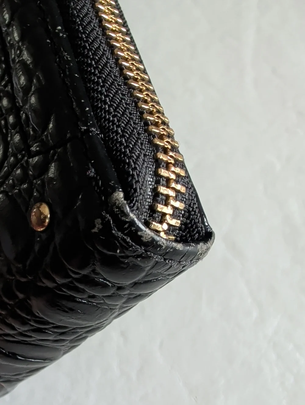 Brahmin Suri Zippered Folding Wallet In Black Melbourne Leather